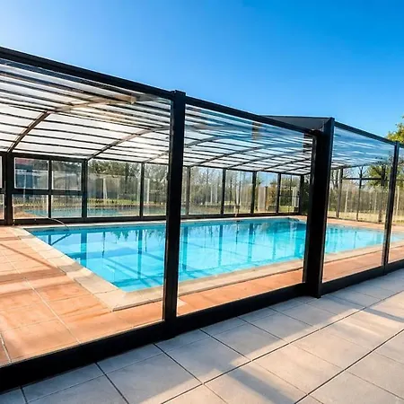 Casa vacanze Maison Familiale Renovée Proche Des Plages Avec Plusieurs Piscines Dont Couverte Chauffée Parking, Wifi, Plancha Béziers