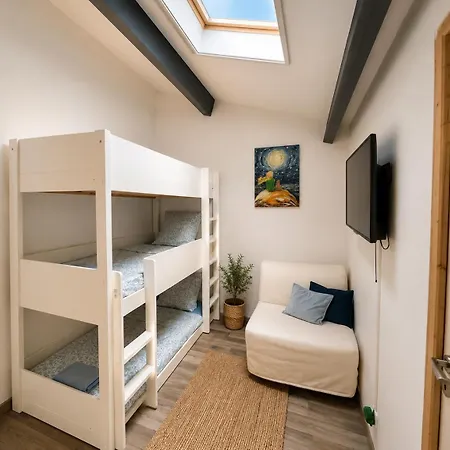 Casa vacanze Maison Familiale Renovée Proche Des Plages Avec Plusieurs Piscines Dont Couverte Chauffée Parking, Wifi, Plancha *