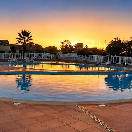 Maison Familiale Renovée Proche Des Plages Avec Plusieurs Piscines Dont Couverte Chauffée Parking, Wifi, Plancha * Béziers